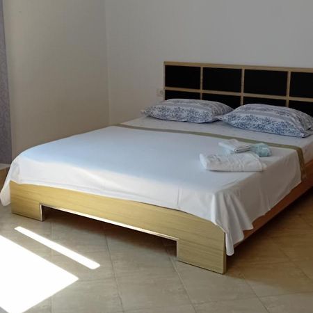 Sunset House Aurora&Ersi Apartment Орикум Екстериор снимка